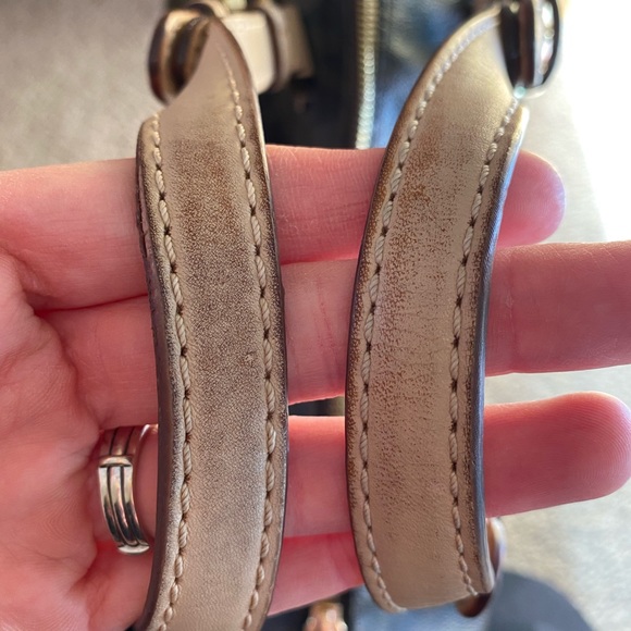 Michael Kors purse - Picture 4 of 9